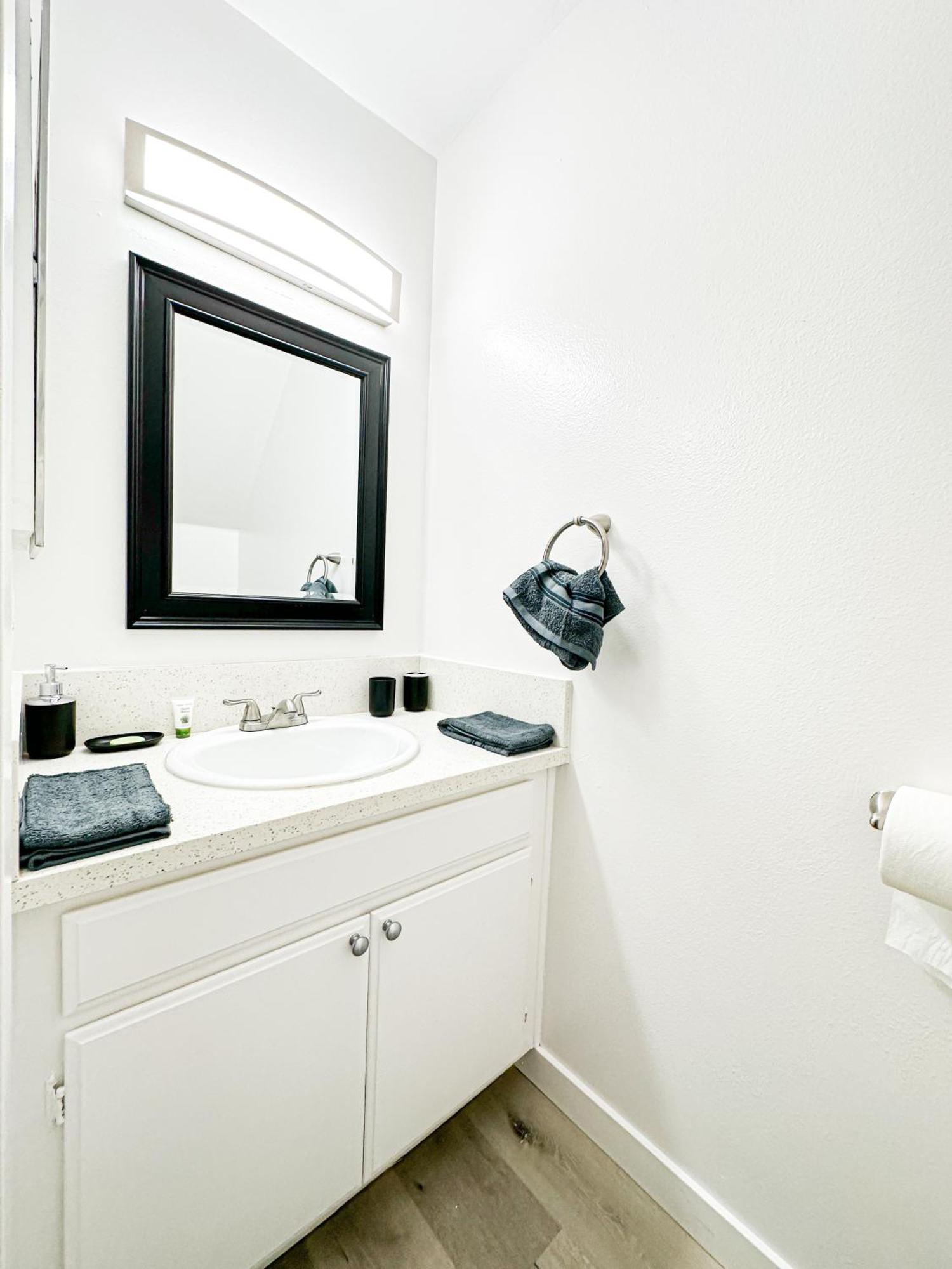 Ferienhaus Charming 2-br, 2-story In Heart Of La - Br4